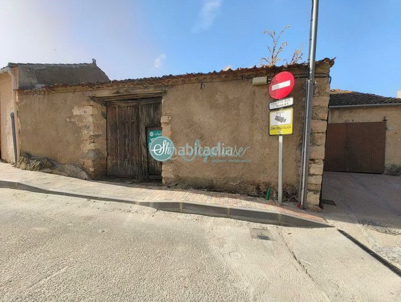 Foto 0837c17d-90ef-40c5-a25c-cbc0f306cd30. Casa a Espirdo