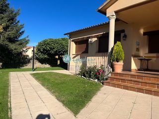 Location Chalet à Palazuelos de Eresma. Chalet en alquiler en palazuelos de eresma, 4 dormitorios.