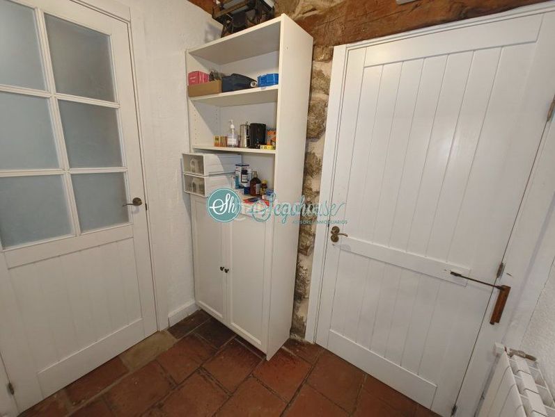 Foto 131e3f40-a615-4d9c-877d-56ac82d76a7f. Casa amb calefacció aparcament a Espirdo