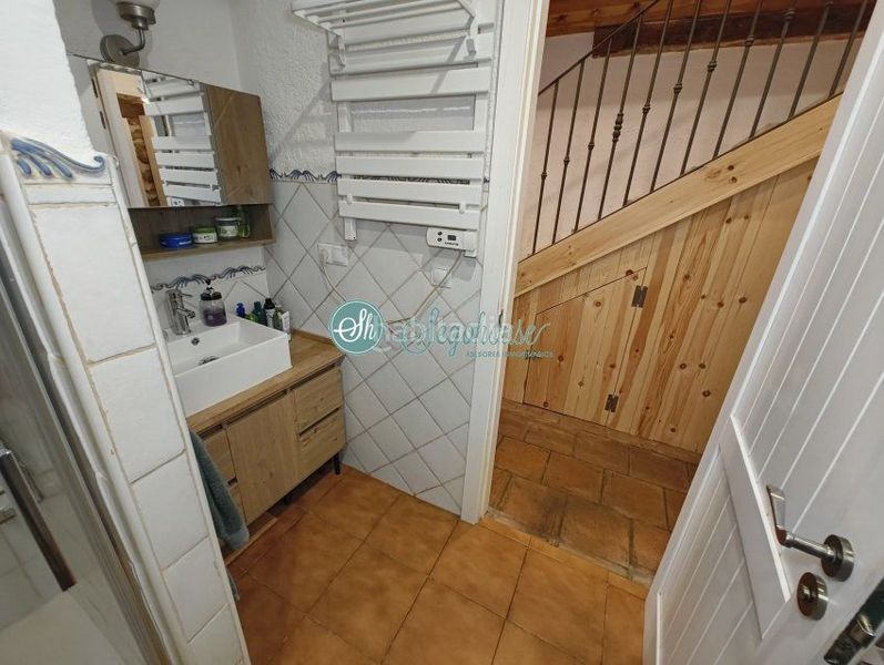 Foto 71c25806-5451-4a86-95c7-5381c92e4185. Casa amb calefacció aparcament a Espirdo