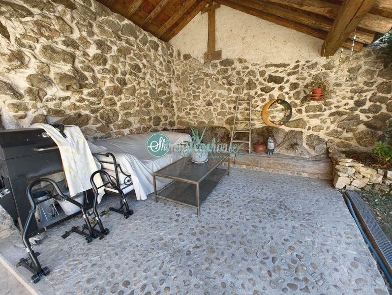 Foto a5a497cf-650c-4de1-ba22-13a6434acefa. Casa amb calefacció aparcament a Espirdo