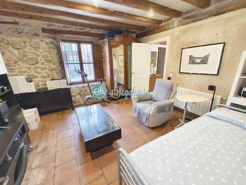 Foto c5f27021-e2c6-4b10-9346-9aab2d89f346. Casa amb calefacció aparcament a Espirdo