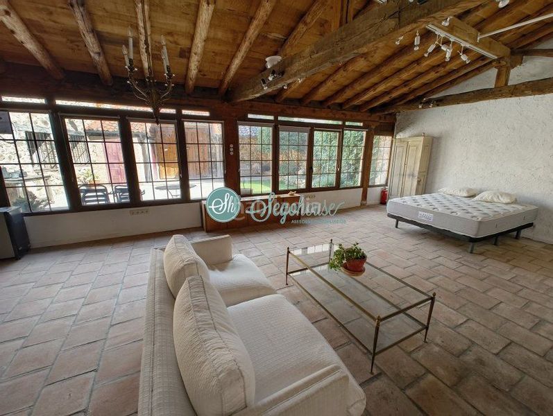 Foto d5459ce3-ea9b-440d-a8ff-46905862cfda. Casa amb calefacció aparcament a Espirdo