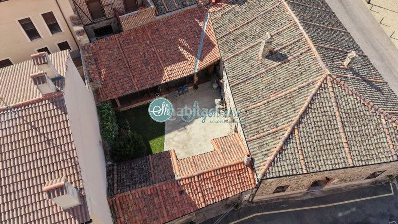 Foto ff7622ce-bd77-477a-82aa-6e6e1a5138de. Casa amb calefacció aparcament a Espirdo