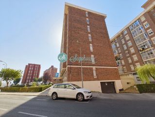 Lloguer Pis a El Carmen. Piso en alquiler en el carmen, 3 dormitorios.