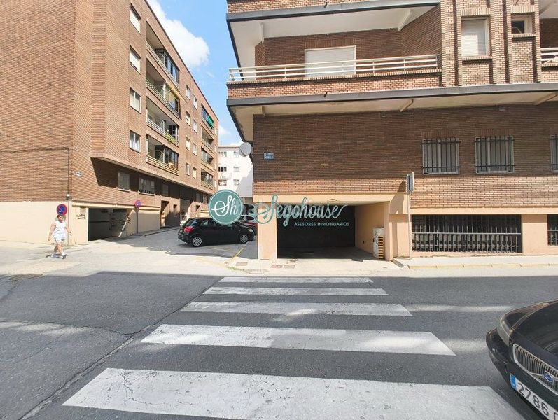 Foto acb7cc13-f46b-44ba-80f6-8d5c00ee81e5. Pis amb calefacció aparcament a El Cerro - Ctra. De San Rafael Segovia