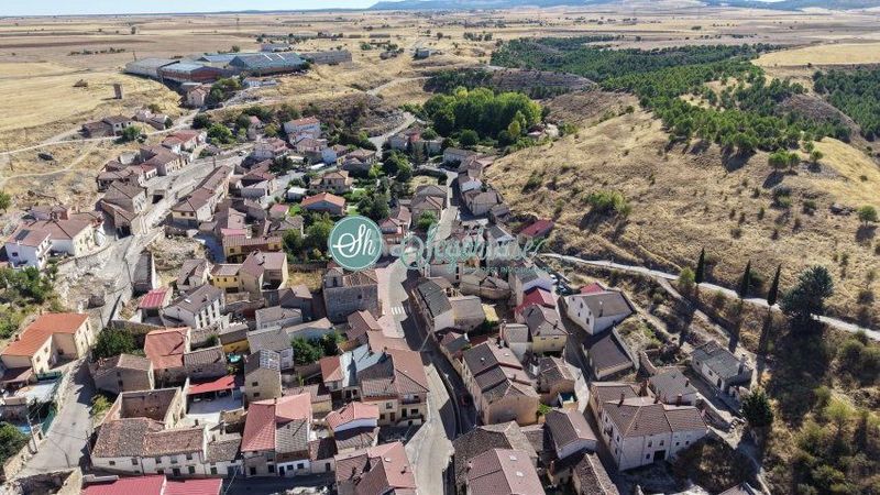Foto f81f9e68-46fc-452f-8510-3291280a02ad. Casa amb calefacció a Fuentesoto