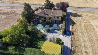 Chalet à Valverde del Majano. Chalet en venta en valverde del majano, 3 dormitorios.