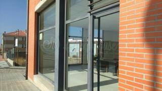 Miete Geschäftsraum in Valladolid 13. Local comercial a la calle en alquiler en lastrilla la.