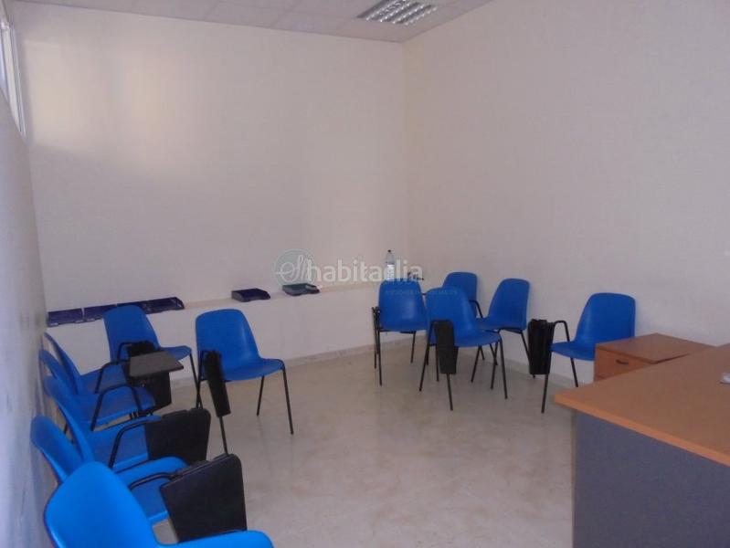 Foto 9fcb8632-312d-4e84-b243-d53c7d843097. Alquiler local comercial local en alquiler en el sotillo. en Lastrilla (La)