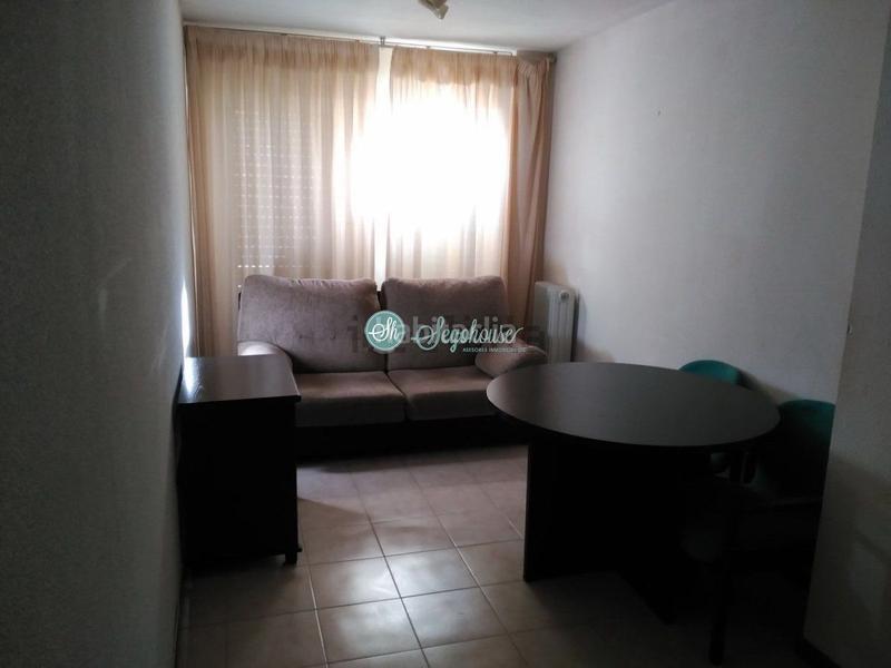 Foto 7459ba8e-9071-4d9e-80f7-4f2431b142ec. Flat with heating parking in San Lorenzo - San Marcos Segovia