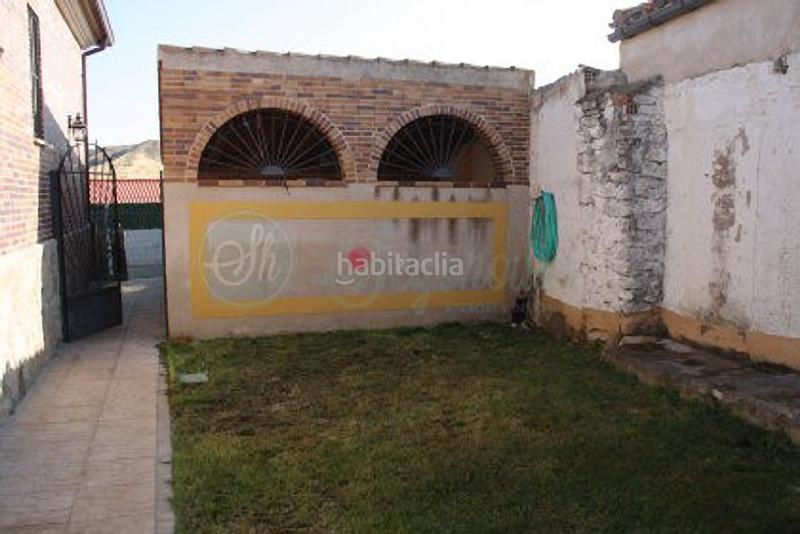 Foto 103c73ee-c900-482b-9718-3e115e91a5fb. Chalet avec chauffage parking dans Área Rural Segovia