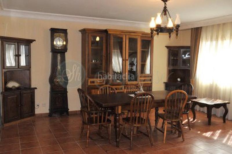 Foto 60918f2d-a428-4a70-946f-07d7089097e7. Chalet avec chauffage parking dans Área Rural Segovia