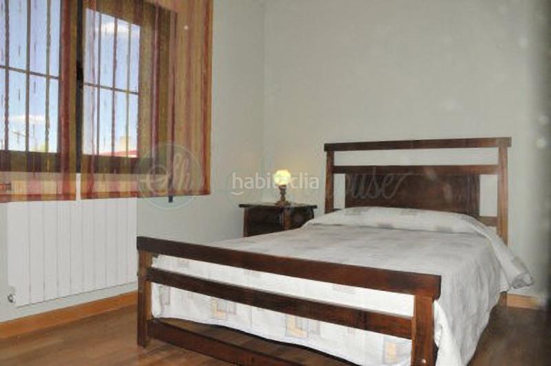 Foto 69be93ff-04a0-43f2-a3e0-97b9752048a9. Chalet avec chauffage parking dans Área Rural Segovia