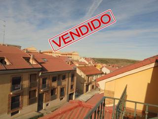 Pis  Enriqueta peingeux. Piso en venta en bernuy de porreros, 3 dormitorios.