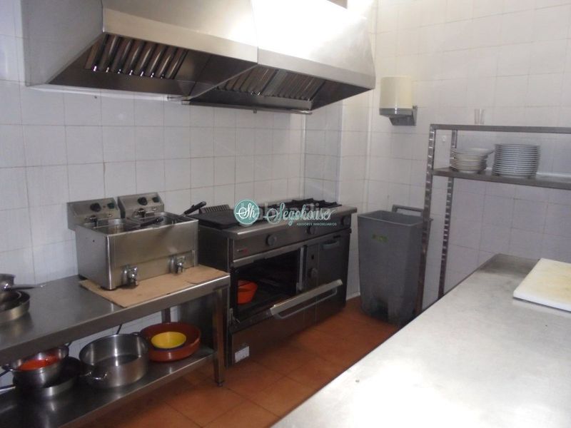 Foto 07271ed4-f3a5-463c-b239-8bb119913eb8. Local comercial a Centro Segovia