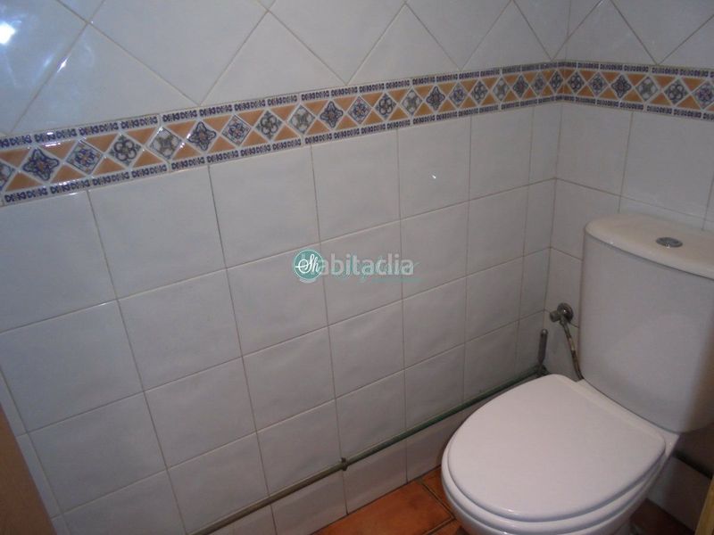 Foto 45380ad0-7dbc-4922-a771-dd1c53448638. Local comercial a Centro Segovia