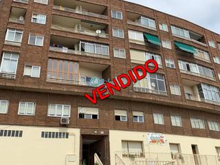 Appartement  N/a. Piso en venta en obispo quesada, 3 dormitorios.