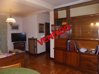 Appartement  N/a. Piso en venta en centro - universidad, 3 dormitorios.