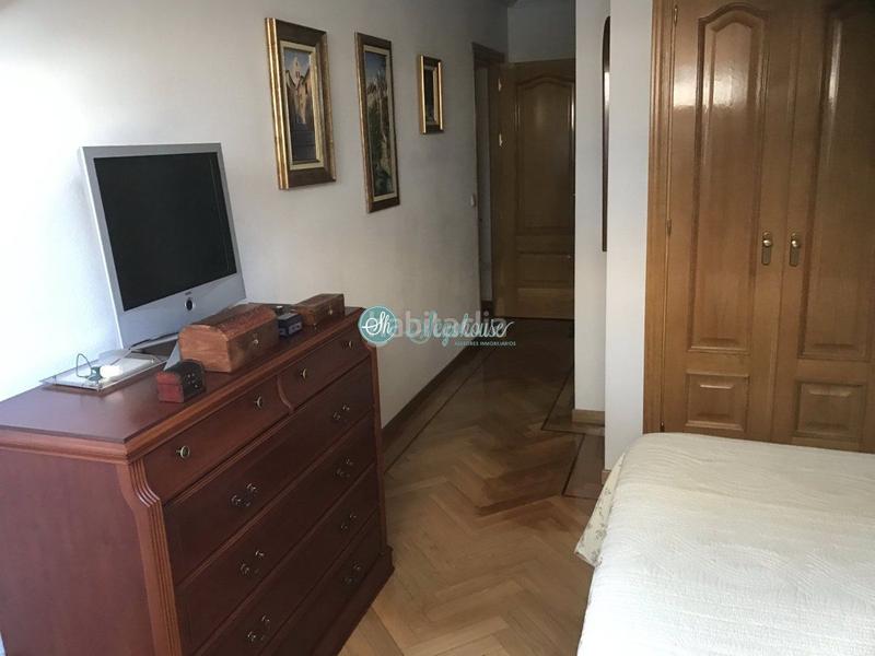 Foto 5b8f44ec-c2ed-4db2-84a9-38296407f80e. Appartamento con riscaldamento parcheggio in Centro Segovia