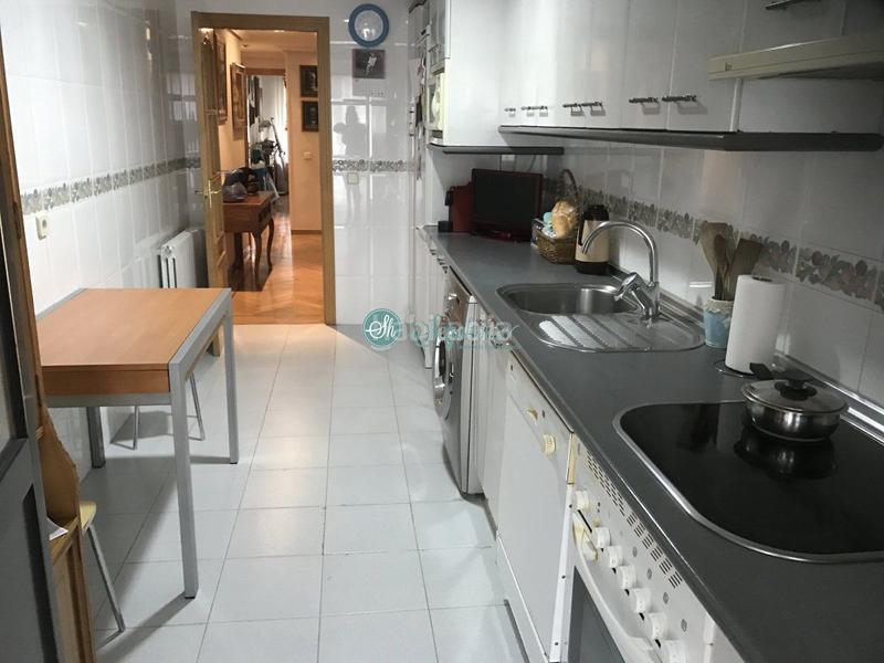 Foto ee608d56-1aa7-4566-b422-e0a8749433c5. Appartamento con riscaldamento parcheggio in Centro Segovia