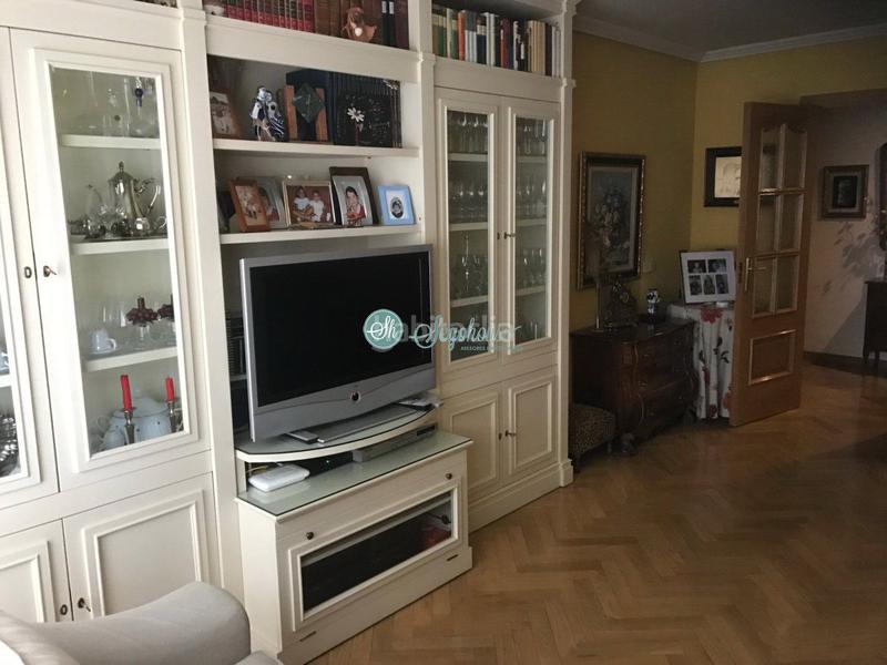 Foto f2ddd26b-c681-4b99-8a4f-b27f08310a1d. Appartamento con riscaldamento parcheggio in Centro Segovia