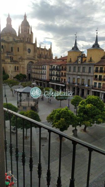 Foto 061aafc3-b41f-4673-9479-5604cd4b92a0. Miete etagenwohnung mit heizung in Plaza Mayor - San Agustín Segovia