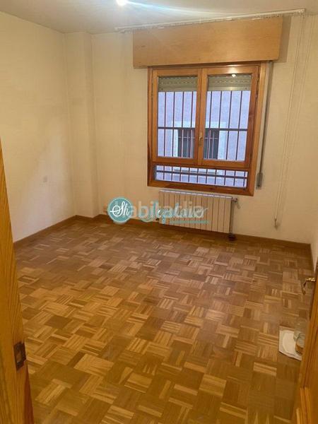 Foto 91b773ce-da6f-4ae7-b039-9df4105d14a8. Appartement avec chauffage dans El Cerro - Ctra. De San Rafael Segovia