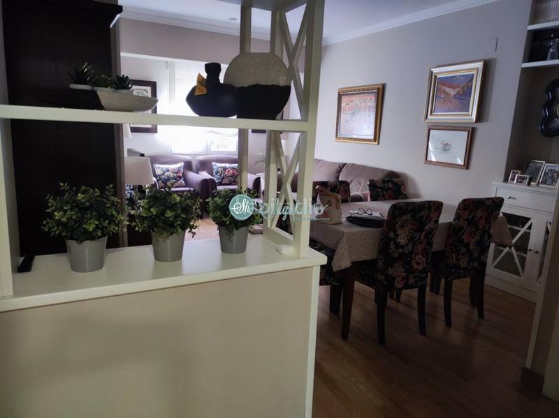 Foto 0882c03f-656d-4451-b98c-46e4ec44f985. Piso  en venta en Centro - ezequiel gonzález, 4 dormitorios. en Segovia