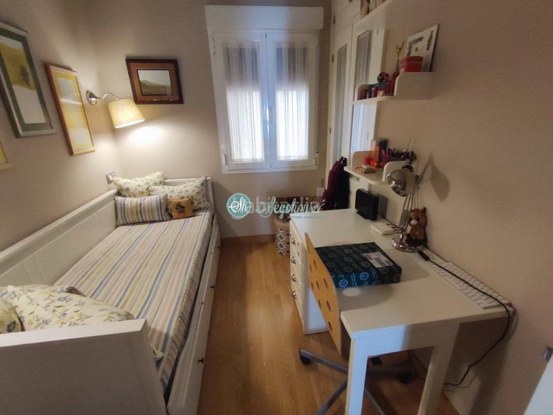 Foto 34a5da0f-2b6d-4627-8fff-1d42ad6cc23b. Piso  en venta en Centro - ezequiel gonzález, 4 dormitorios. en Segovia