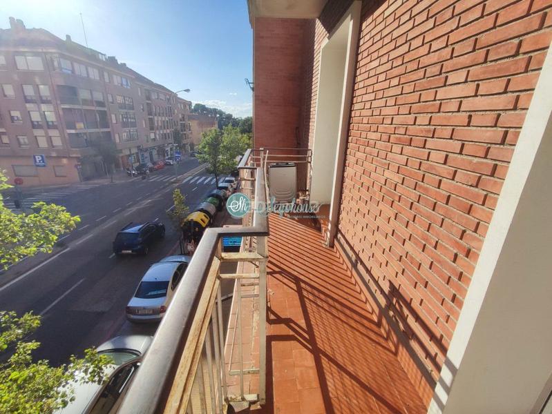 Foto 60ef7b8f-668f-4482-8898-4692529a1784. Piso  en venta en Centro - ezequiel gonzález, 4 dormitorios. en Segovia