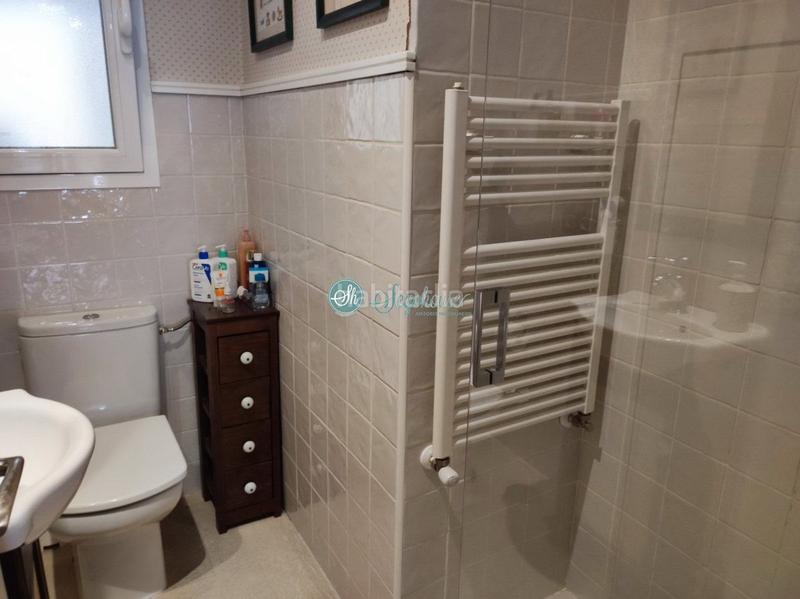 Foto ec160b23-7fb0-4227-affd-790b957f8174. Piso  en venta en Centro - ezequiel gonzález, 4 dormitorios. en Segovia