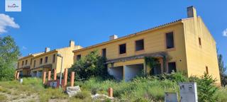 Terreny residencial a Otero de Herreros. 101 lote de  6 adosados en construcción en otero de herreros seg