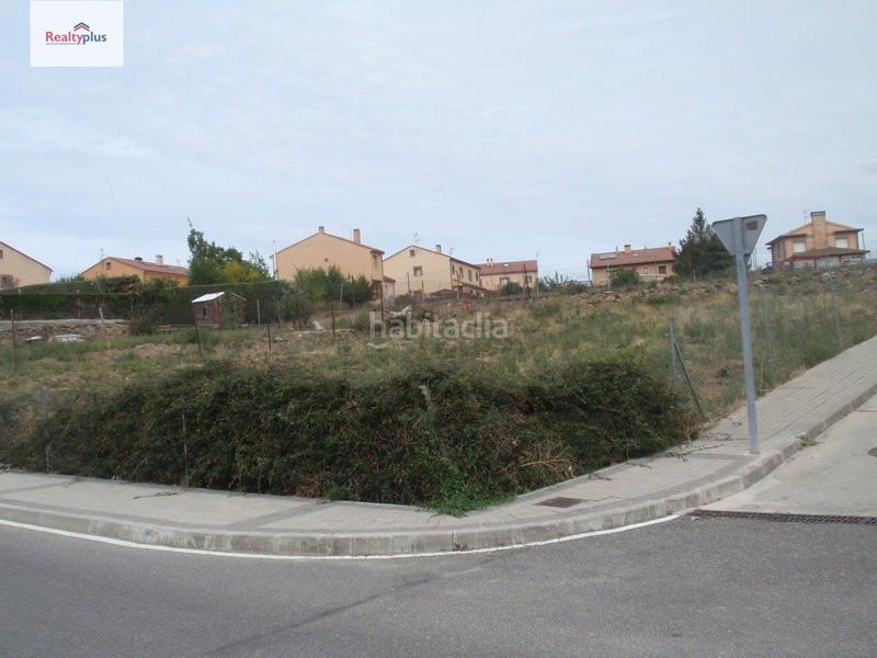 Foto ece2943c-c45a-44e6-9bb1-98b1edd1e8a4. Terrain résidentiel dans Palazuelos de Eresma