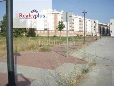 Foto e7a67eb9-27f1-4d64-91df-748336f6d4d1. Terreno residencial se vende en arevalo zona nueva y de expansión. junto a la avenida emilio romero, a la entrada de la localidad. edificabilidad 900m en Arévalo