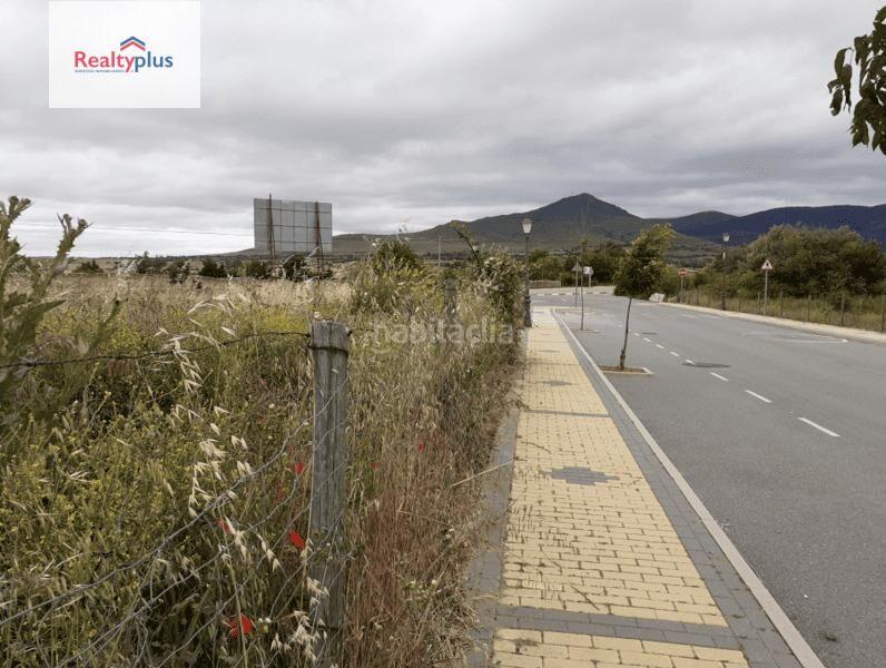 Foto b63dbac2-6f47-4484-bd31-70b77cfa0b07. Terreno residencial 101 terrenos urbanos en parque robledo segovia en Palazuelos de Eresma