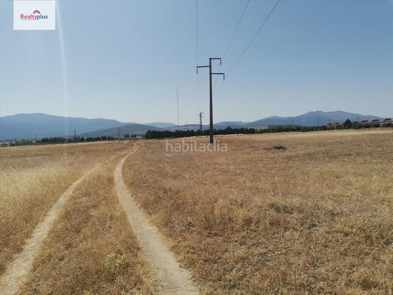 Foto 04304ddf-1ef1-4a20-aab5-2343a95a11cb. Terreno residencial 101 suelo urbano en El Cerro - Ctra. De San Rafael Segovia