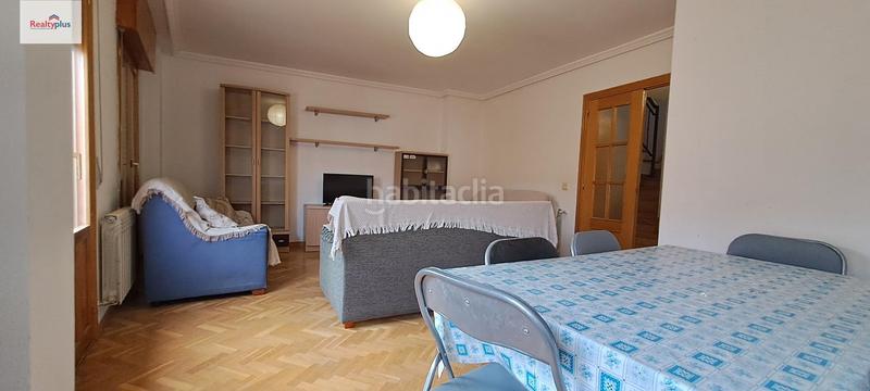 Foto 02e7b1ef-69b2-4572-8598-03869fd7dda0. Zweistöckige wohnung in Centro Segovia