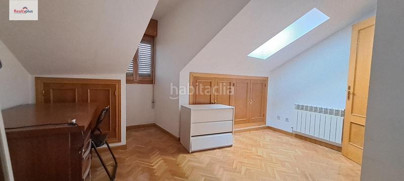 Foto 41ab3b1f-041a-4a4b-8d02-5c38cb5dbcdf. Zweistöckige wohnung in Centro Segovia