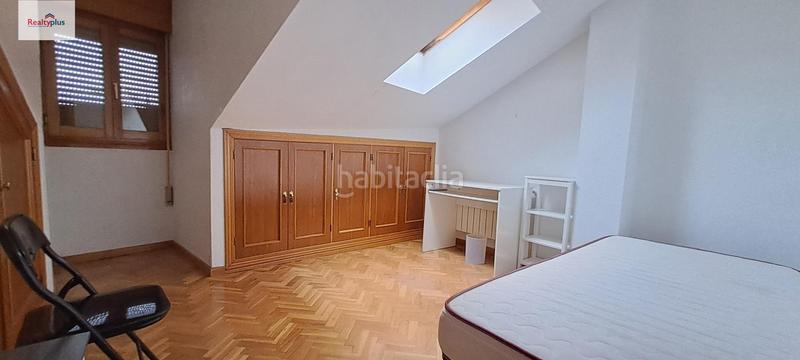Foto 4b55f81c-1c37-4d23-b027-0157876cede8. Zweistöckige wohnung in Centro Segovia