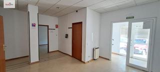 Locale commerciale en Jos Zorrilla - Padre Claret. 101 local en segovia zona universidad  avenida constitucin