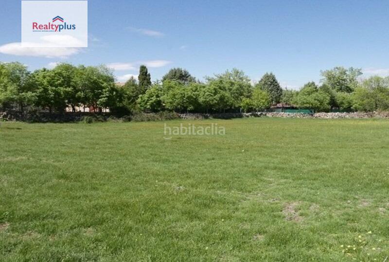 Foto ad621e77-d344-4daa-a718-3638f2e6cdd2. Terrain résidentiel dans El Cerro - Ctra. De San Rafael Segovia