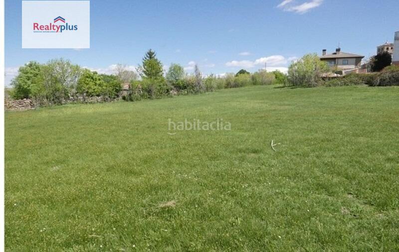 Foto ae2e5ce5-a6a0-4f08-ae23-55cd38dc73bb. Terrain résidentiel dans El Cerro - Ctra. De San Rafael Segovia