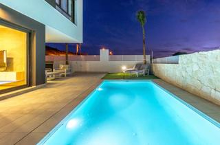 Chalet en Rojales. Villa en alicante, colina de rojales  3 habitaciones.