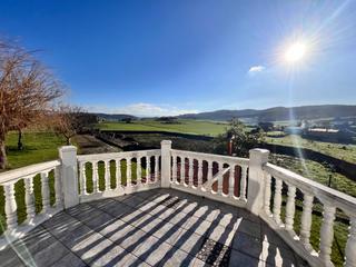 Chalet à Calle viadero 100. Chalet independiente en venta en gemes