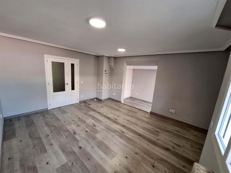 Foto 002bb9f5-8f33-4bf5-a853-e8c536d0f7b9. Casa a schiera con riscaldamento parcheggio in Lastrilla (La)