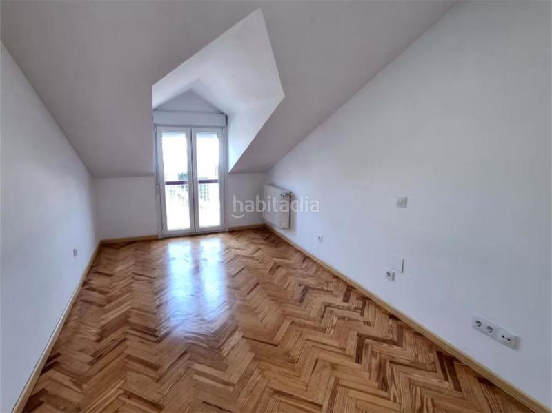 Foto cf3538e0-2add-4352-83b3-6a1a1db85724. Casa a schiera con riscaldamento parcheggio in Lastrilla (La)