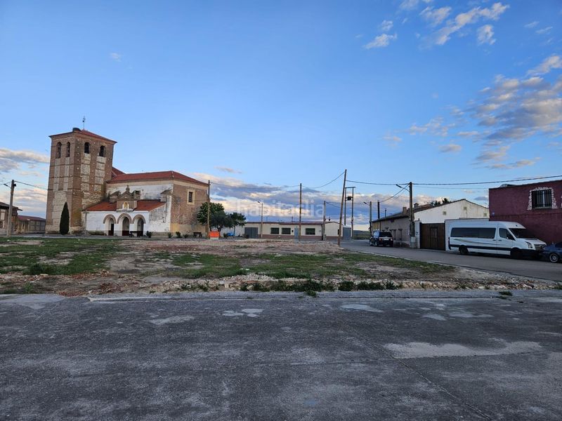 Foto 36056bbf-e7bd-43d0-b2df-478c48e2db5d. Terreno residencial terreno en venta en aguasal valladolid 870 m2 a solo 2 km de olmedo en Llano de Olmedo