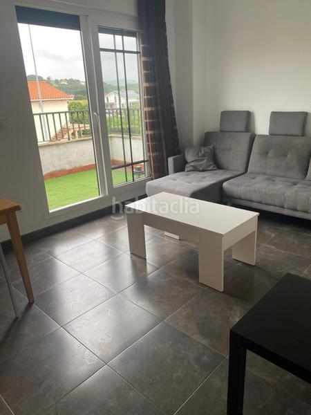 Foto 440f69f1-569f-4803-bd1e-65ebfd634bc3. Location appartement avec parking dans Cudón Miengo