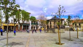 Casa  Plaza corredera-el espinar. Casa para rehabilitar en la plaza mayor de el espinar